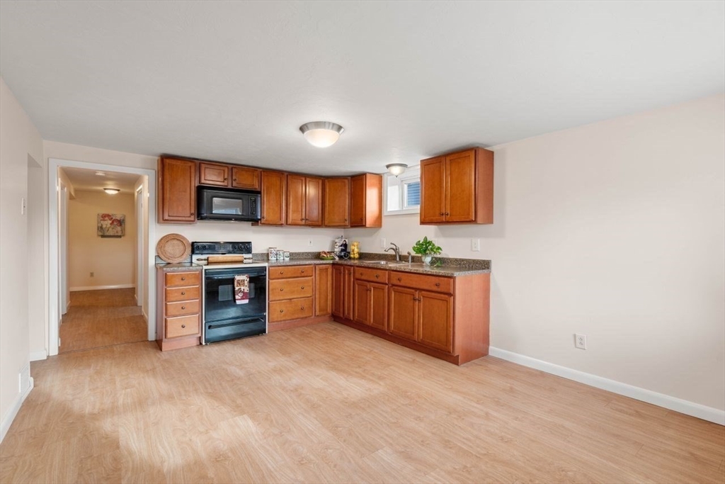 7 Faulkner Road Grafton, MA 01536 - Photo 4 of 37 Gallery Image 4