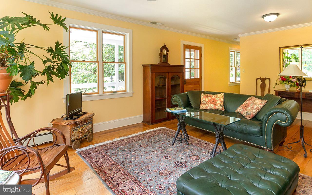 17501 Wesley Chapel Road Monkton, MD 21111 - Photo 14 of 30 Comfortable and cozy spot to unwind