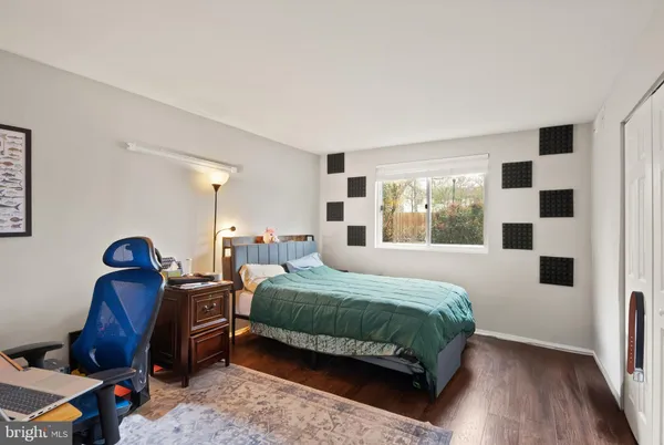 $260,000 | 5600 Bloomfield Drive, Unit 4, Alexandria, VA 22312