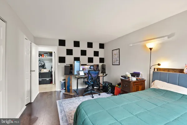 $260,000 | 5600 Bloomfield Drive, Unit 4, Alexandria, VA 22312