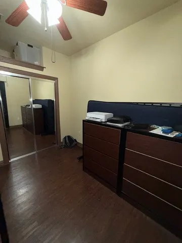 a view of a livingroom with furniture