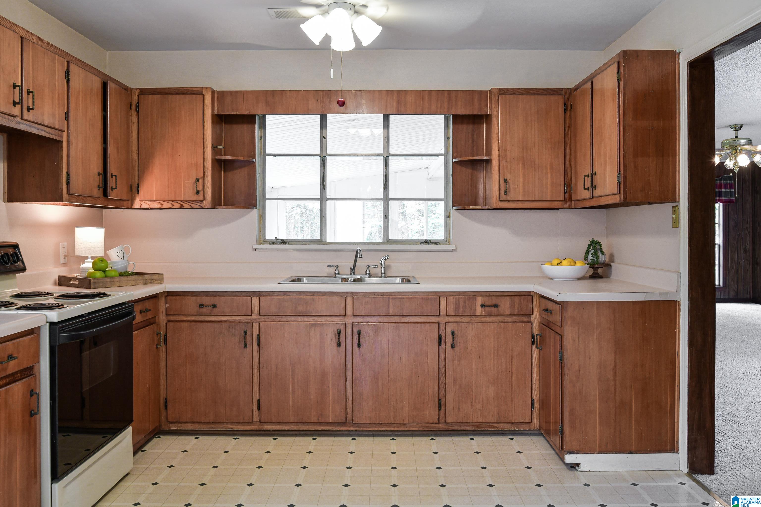 110 Cedar Lane Bessemer, AL 35023 - Photo 22 of 68