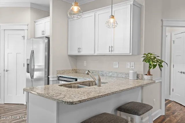 $499,999 | 406 Antioch Lakes Road, New Bern, NC 28560