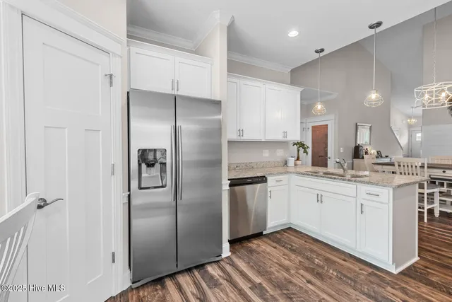 $499,999 | 406 Antioch Lakes Road, New Bern, NC 28560