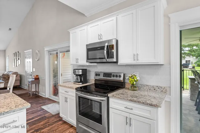 $499,999 | 406 Antioch Lakes Road, New Bern, NC 28560