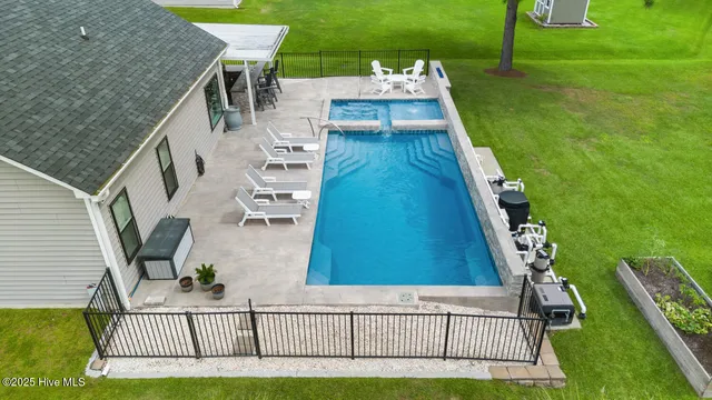 $499,999 | 406 Antioch Lakes Road, New Bern, NC 28560