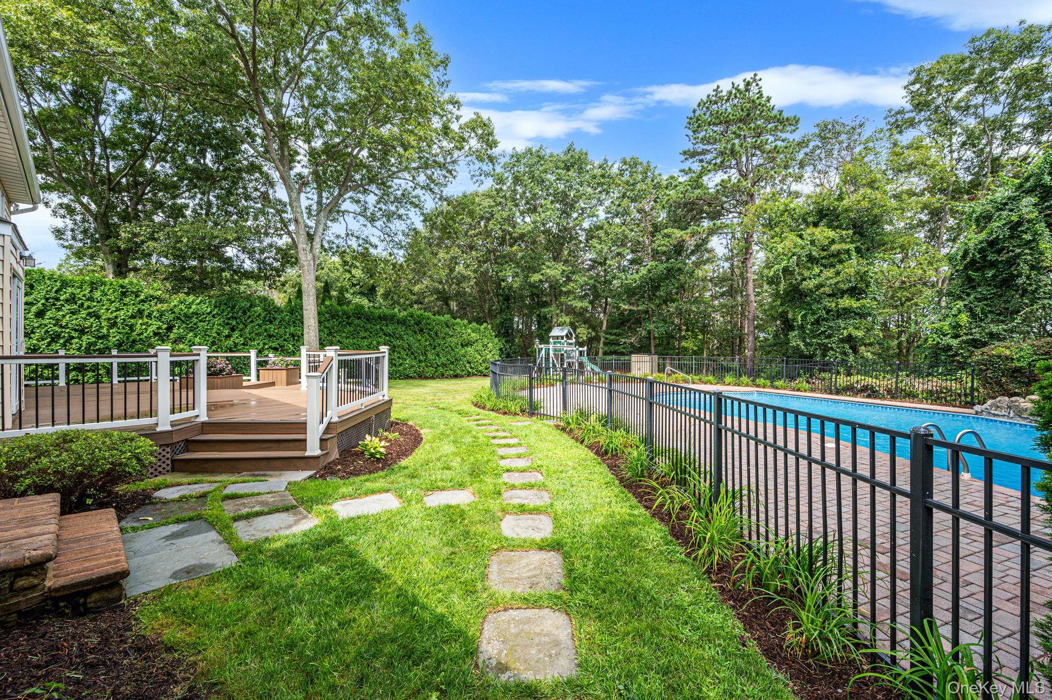 32 Annandale Road Commack, NY 11725 - Photo 39 of 49 Gallery Image 39