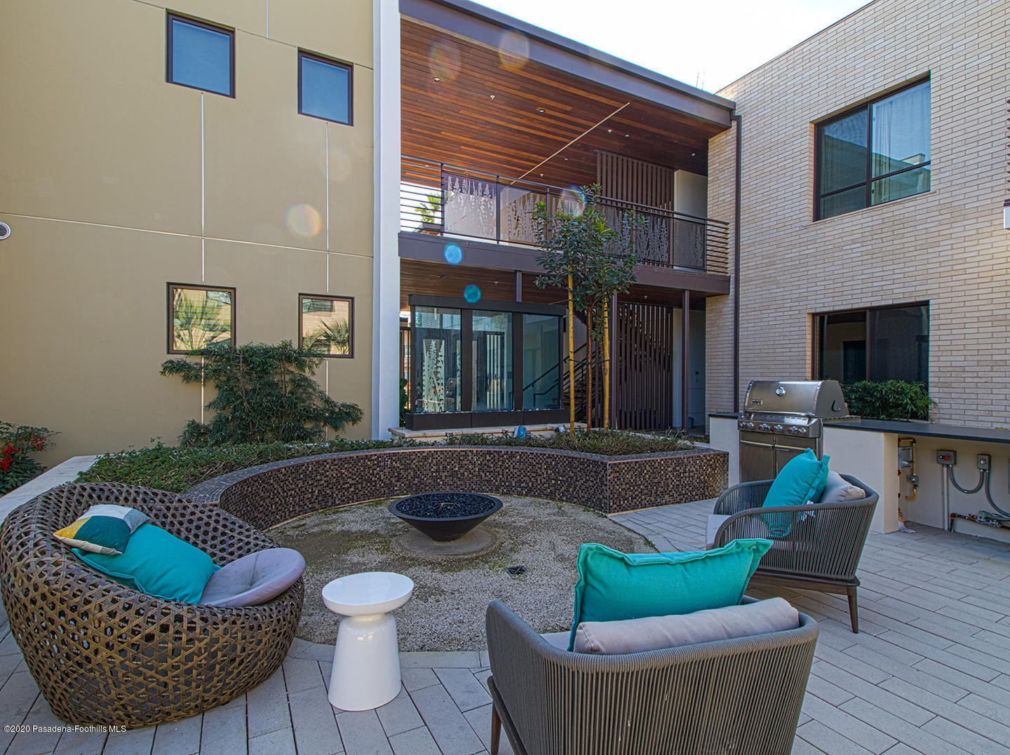 125 Hurlbut Street, Unit 101 Pasadena, CA 91105 - Photo 11 of 28 IMG_2980-Editlo