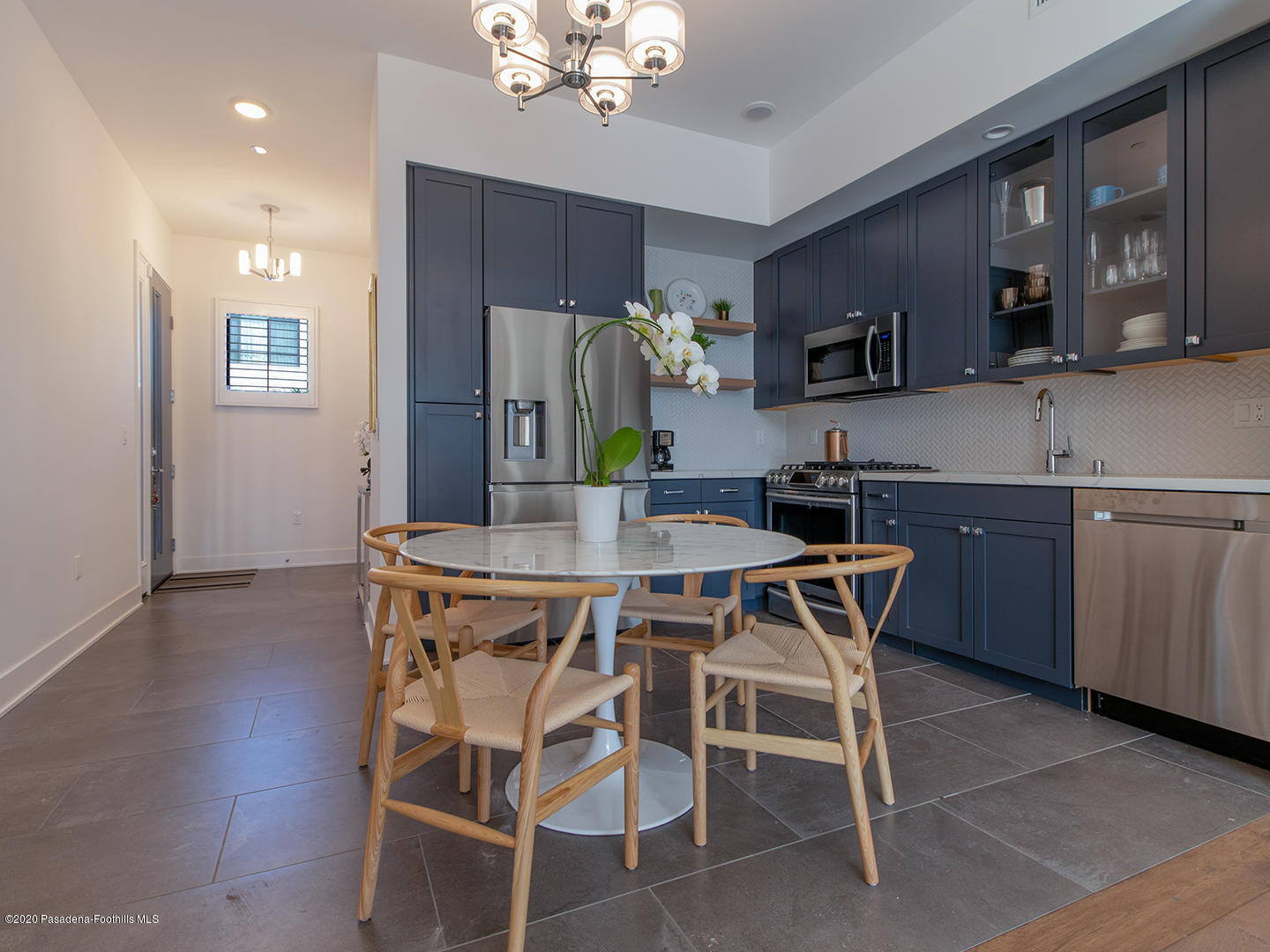 125 Hurlbut Street, Unit 101 Pasadena, CA 91105 - Photo 15 of 28 20200228-IMG_3112-Editlo