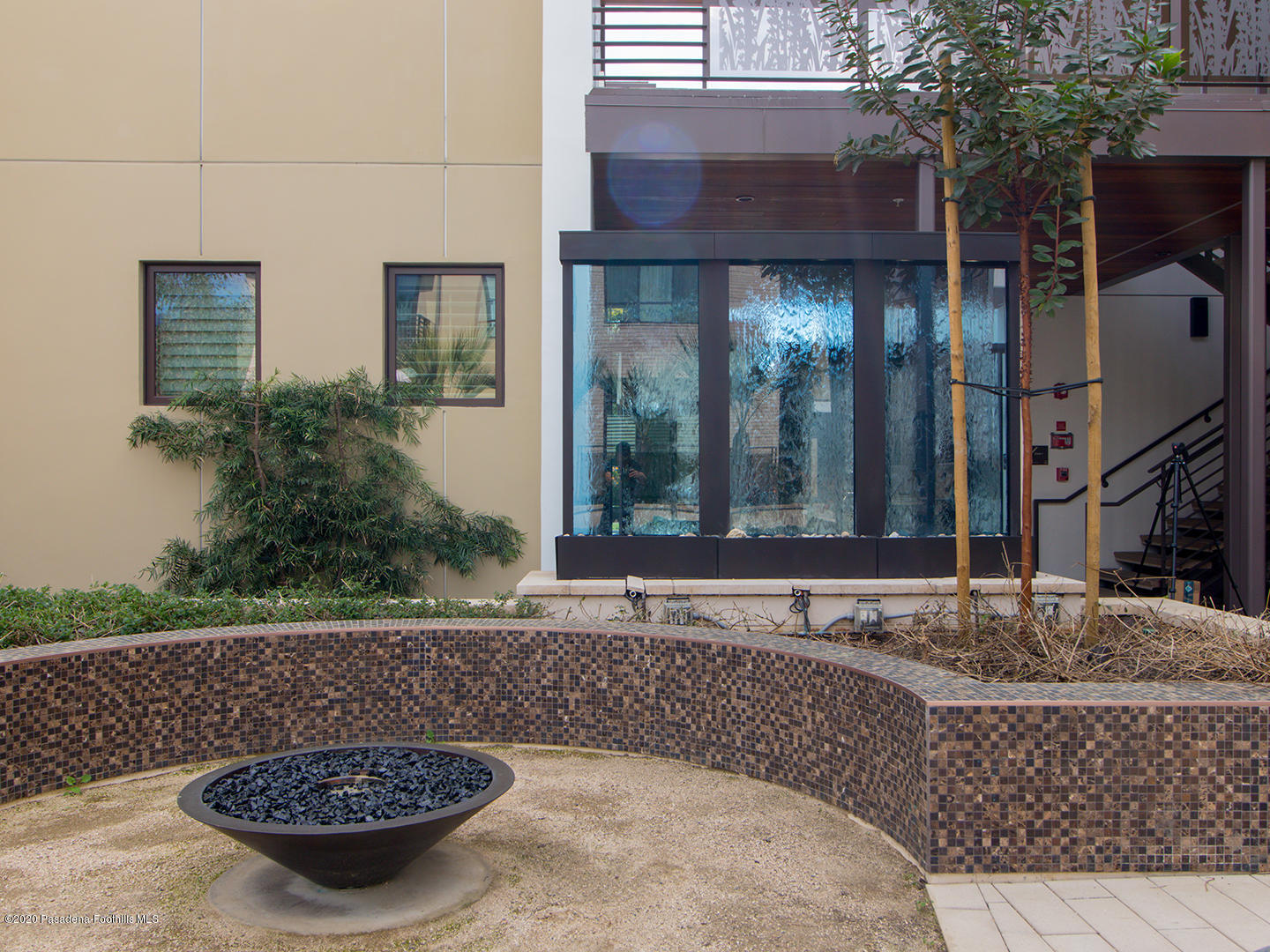 125 Hurlbut Street, Unit 101 Pasadena, CA 91105 - Photo 5 of 28 20200228-IMG_3332lo