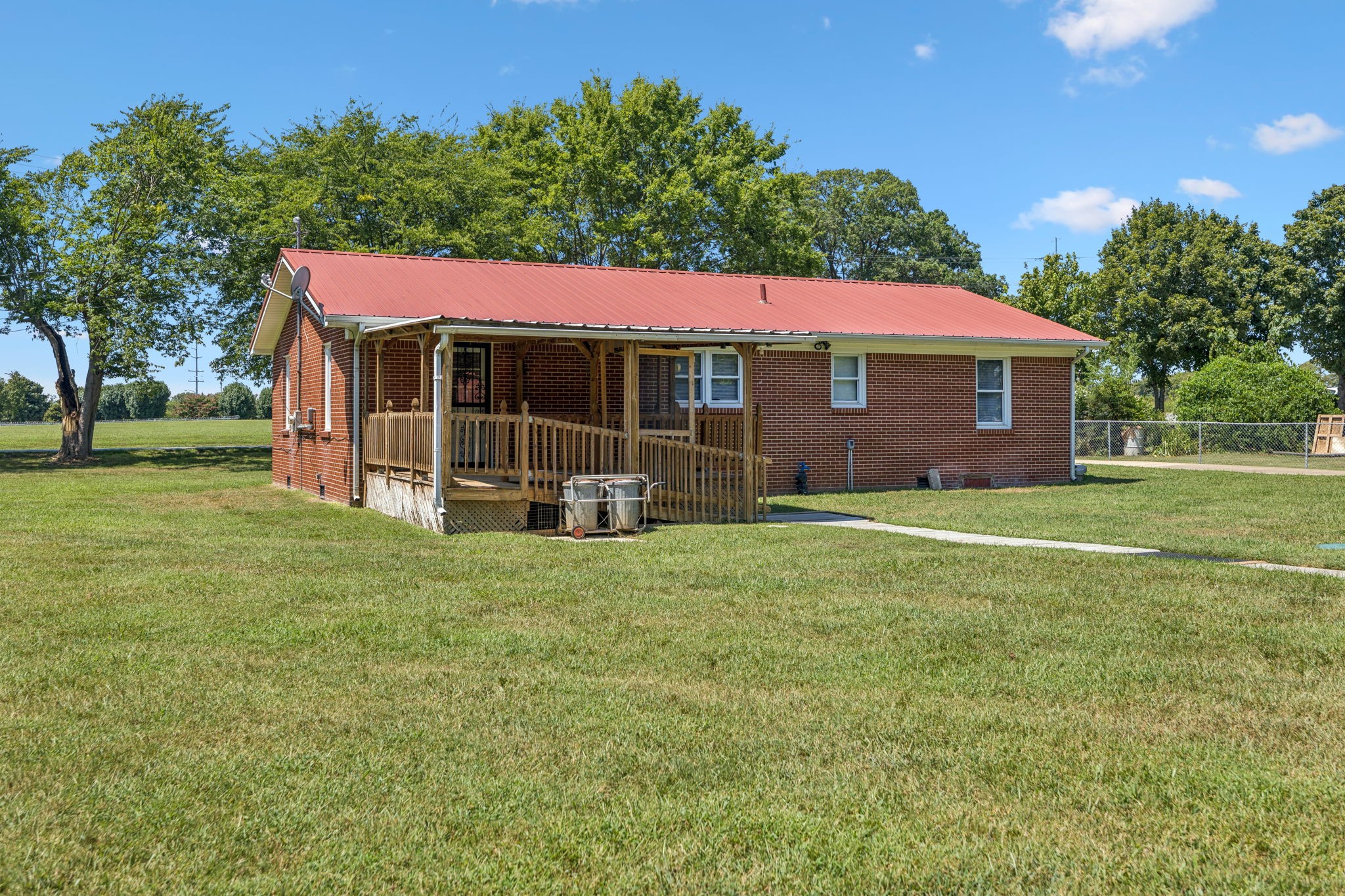 204 Canaan Road Mount Pleasant, TN 38474 - Photo 41 of 49 a front view of house with yard and green space