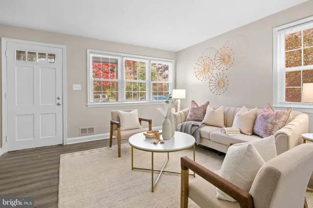 $2,350 | 6231 Northwood Drive, Baltimore, MD 21212