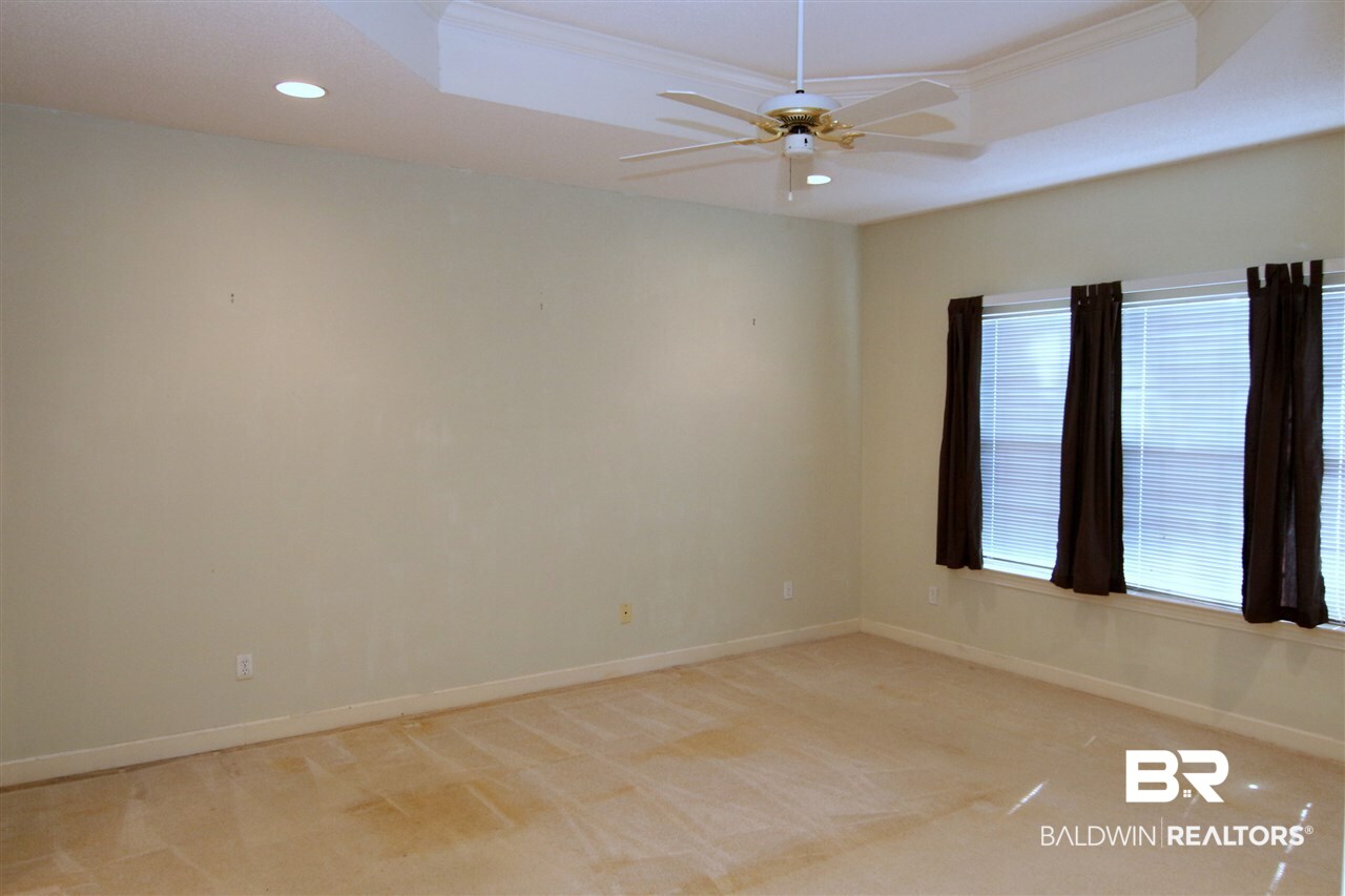220 Tracy Circle Daphne, AL 36526 - Photo 9 of 20 Master Room