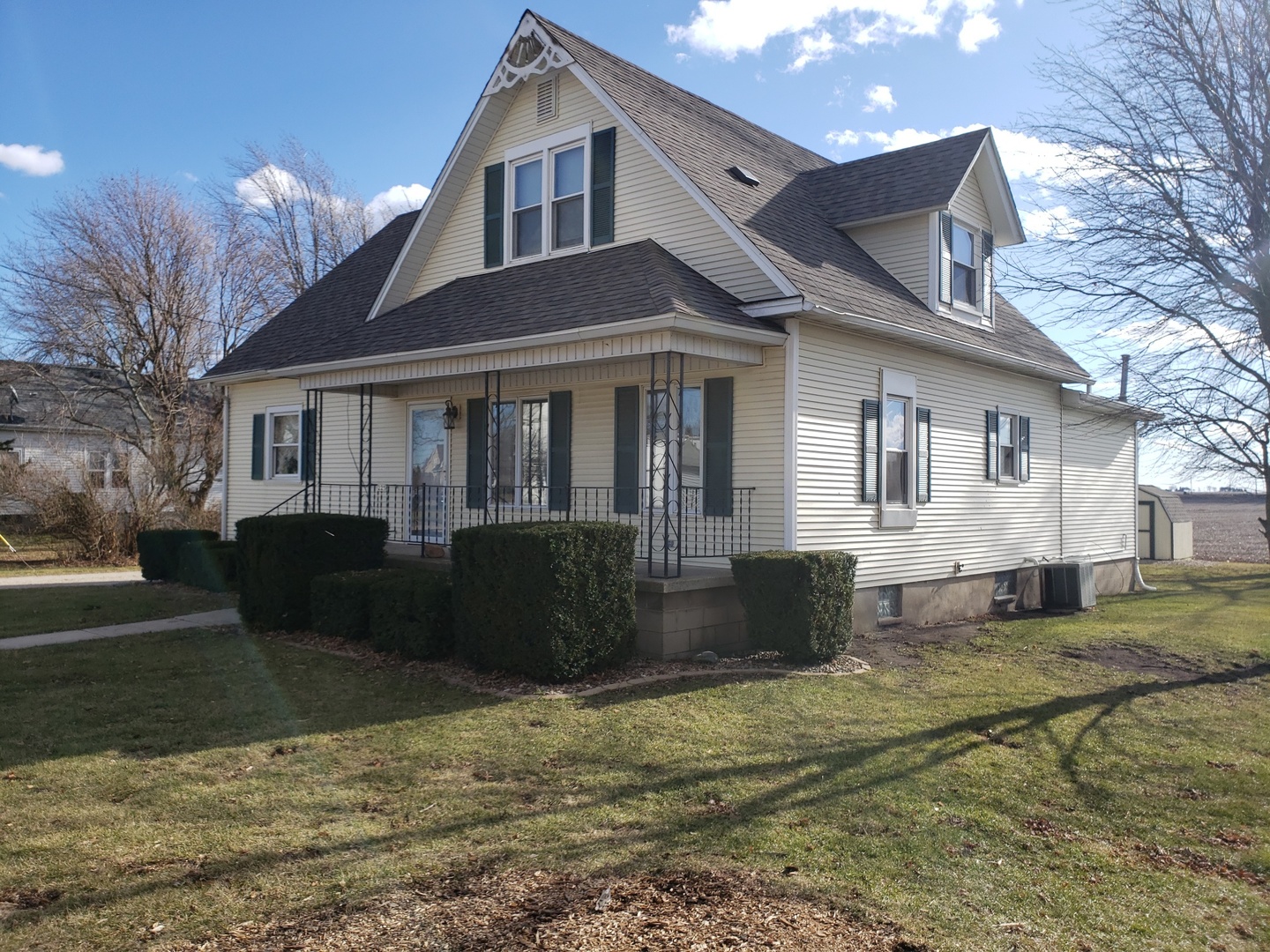 225 Parkway Street Grand Ridge, IL 61325 - Photo 2 of 26