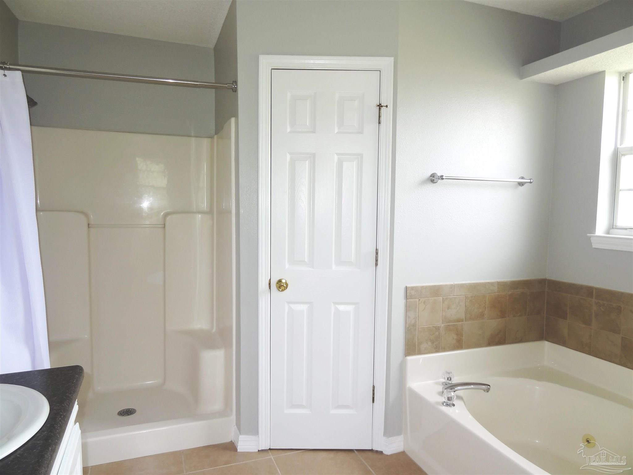 3505 Bayou Ridge Court Pace, FL 32571 - Photo 9 of 16 Gallery Image 9