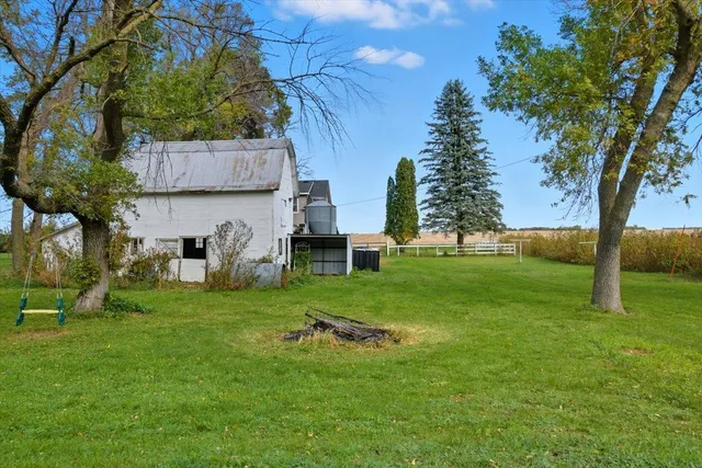 $160,000 | 303 County Road 13, Glenville, MN 56036