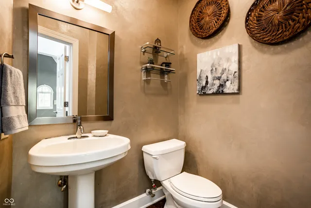 $799,900 | 10919 Running Tide Court, Indianapolis, IN 46236