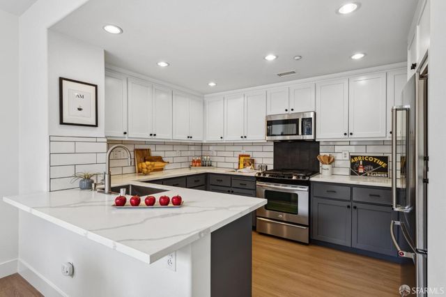 $900,000 | 105 West Crystal Cove Terrace, San Francisco, CA 94134