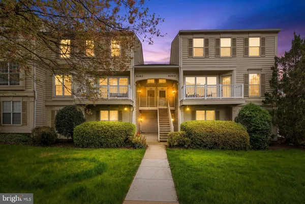 $350,000 | 8200 Catbird Circle, Unit 201, Lorton, VA 22079