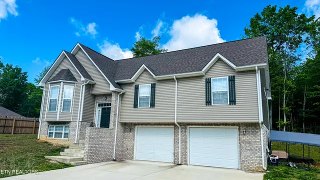 $474,000 | 344 Kayla Lane, Oneida, TN 37841