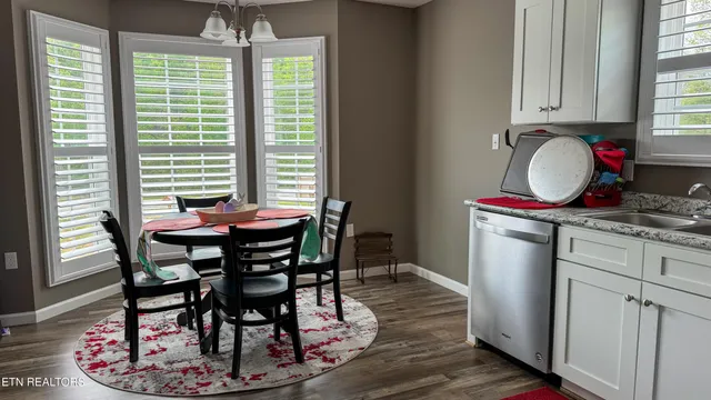 $474,000 | 344 Kayla Lane, Oneida, TN 37841