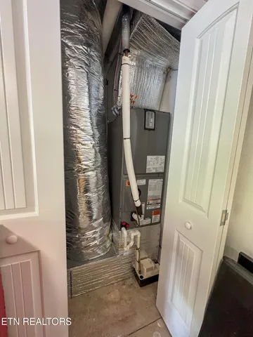 $474,000 | 344 Kayla Lane, Oneida, TN 37841