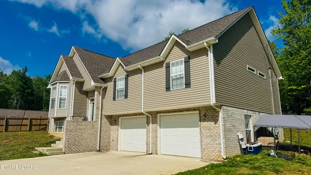 $474,000 | 344 Kayla Lane, Oneida, TN 37841