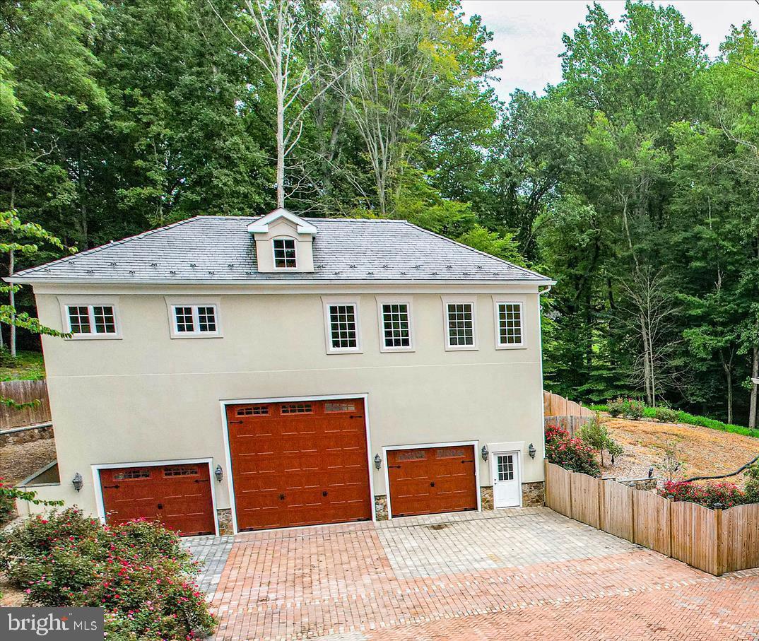 12792 Yates Ford Road Clifton, VA 20124 - Photo 86 of 117 Oversized 3 Car Garage with RV bay & Apartment.