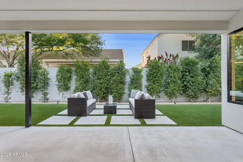 a view of outdoor space yard and patio