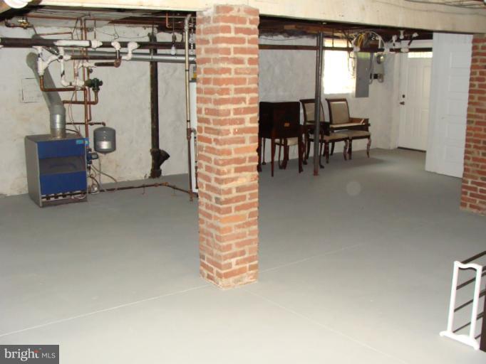 506 Woodside Road Baltimore, MD 21229 - Photo 10 of 30 Walk-Up Basement