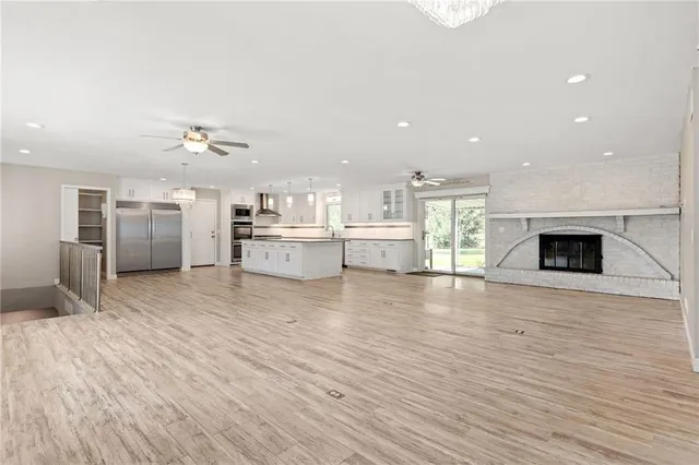 $350,000 | 4401 South Stonecrest Circle, St. Joseph, MO 64506