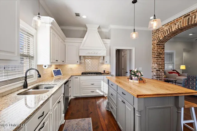 $460,000 | 215 Wellington Way, Brandon, MS 39047