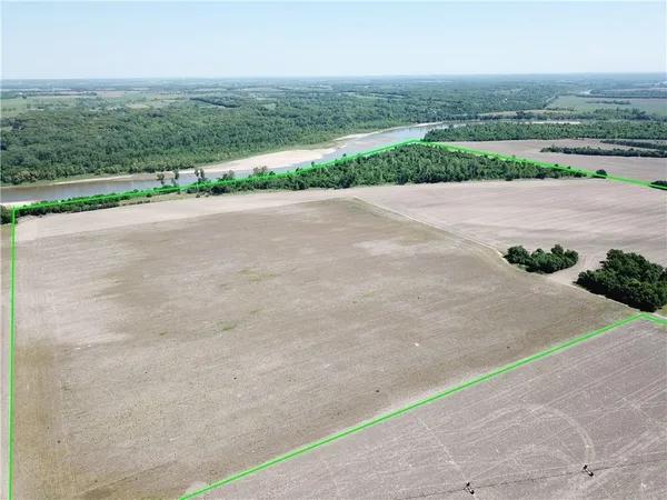 $799,950 | 1500 North N Road, Eudora, KS 66025