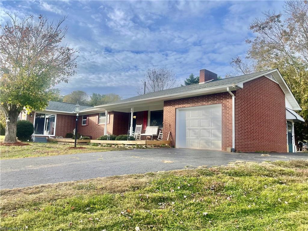 1079 Suncrest Orchard Road North Wilkesboro, NC 28659 - Photo 19 of 30