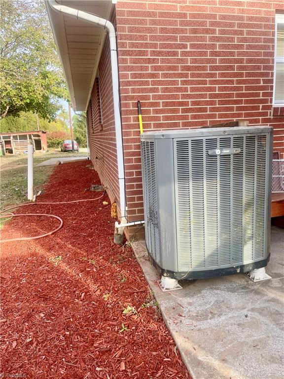 1079 Suncrest Orchard Road North Wilkesboro, NC 28659 - Photo 20 of 30