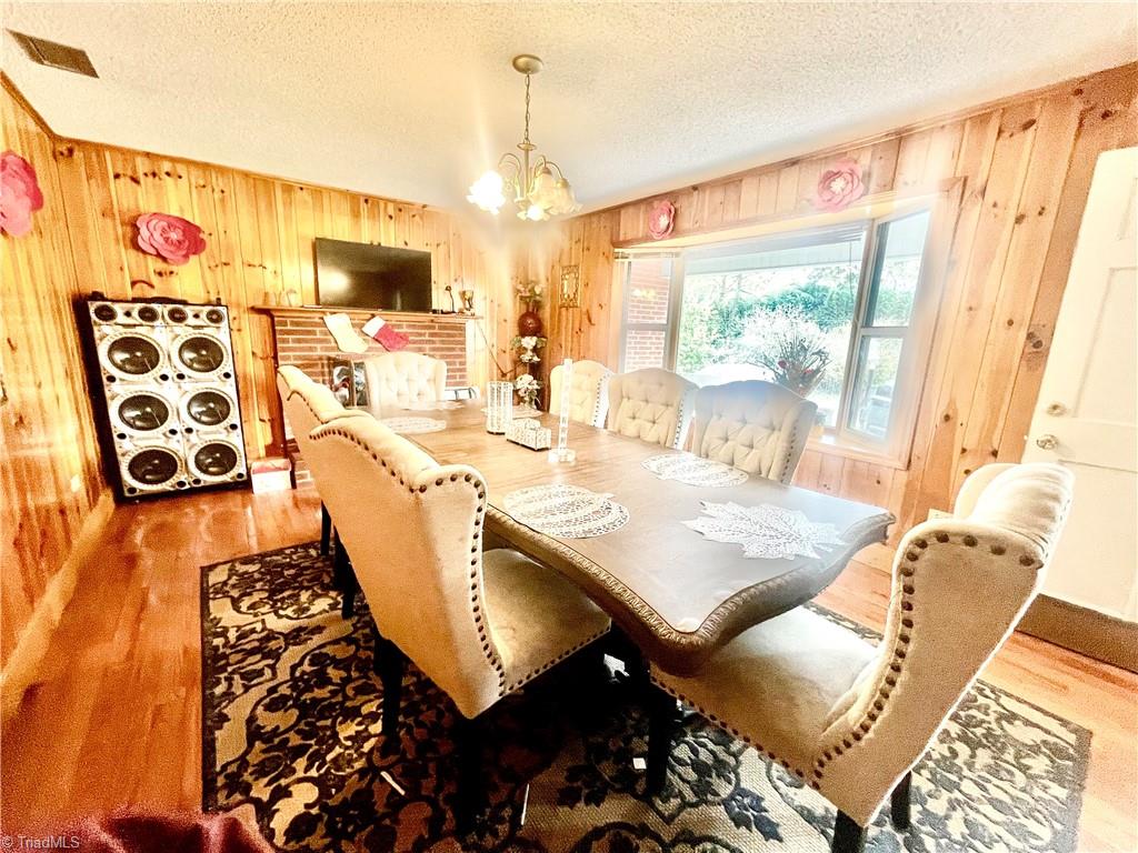 1079 Suncrest Orchard Road North Wilkesboro, NC 28659 - Photo 5 of 30