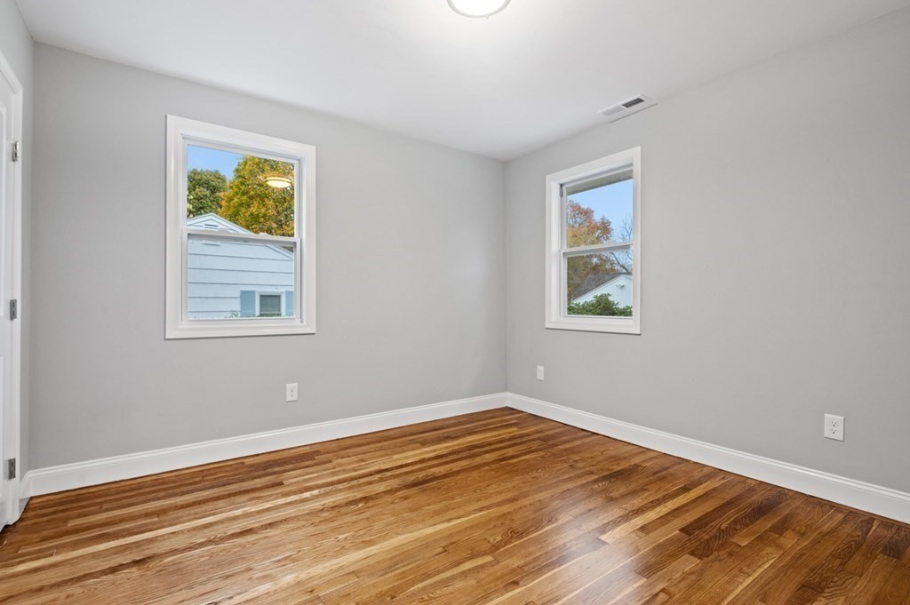 10 Lincoln Road Peabody, MA 01960 - Photo 12 of 26 Gallery Image 12