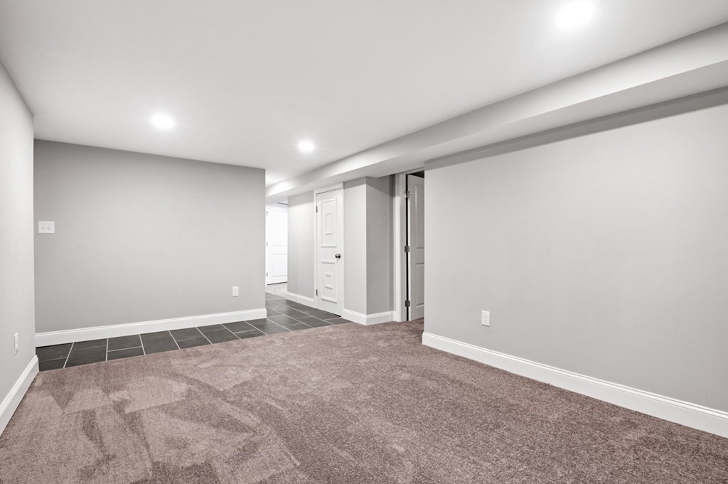 10 Lincoln Road Peabody, MA 01960 - Photo 24 of 26 Gallery Image 24