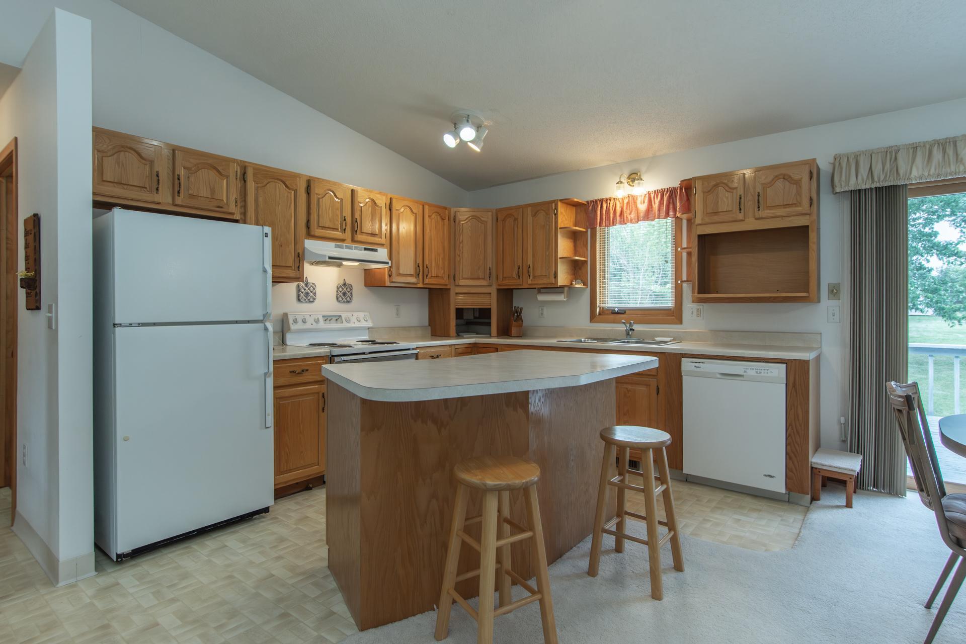 1001 Beech Street Brainerd, MN 56401 - Photo 2 of 37