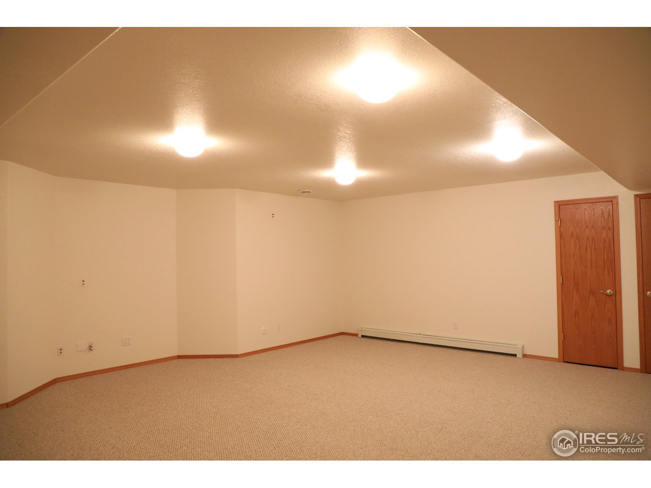 17757 County Rd T5 Fort Morgan, CO 80701 - Photo 29 of 40 Theater room