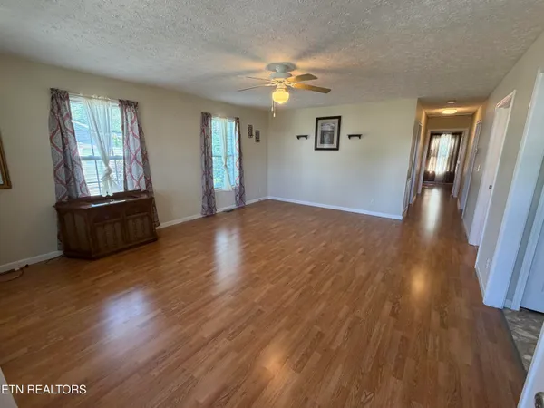 $205,000 | 216 North Cross Street, Oneida, TN 37841
