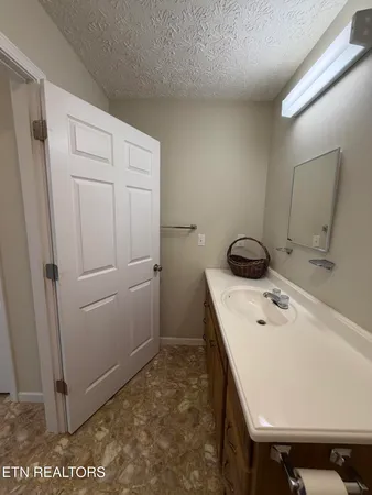 $205,000 | 216 North Cross Street, Oneida, TN 37841