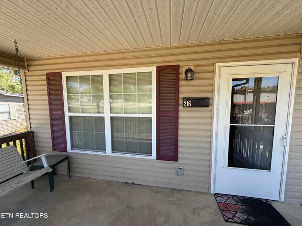 $205,000 | 216 North Cross Street, Oneida, TN 37841