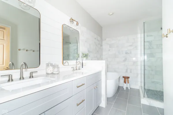 $464,900 | 1057 North Cambridge Court, Greenfield, IN 46140