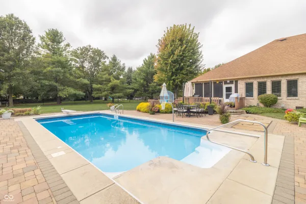 $464,900 | 1057 North Cambridge Court, Greenfield, IN 46140