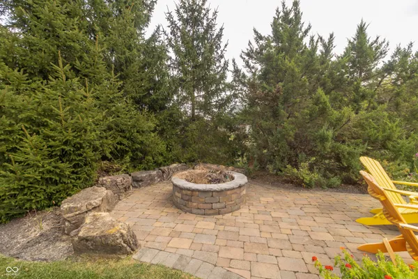 $464,900 | 1057 North Cambridge Court, Greenfield, IN 46140