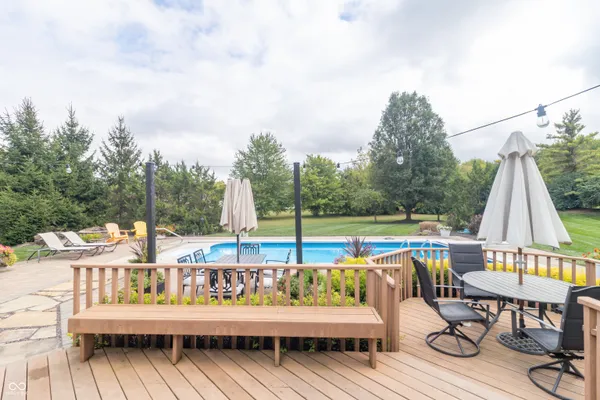 $464,900 | 1057 North Cambridge Court, Greenfield, IN 46140