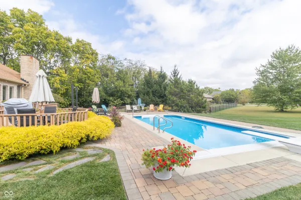 $464,900 | 1057 North Cambridge Court, Greenfield, IN 46140