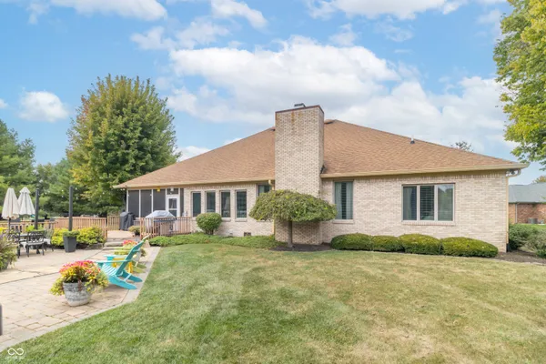 $464,900 | 1057 North Cambridge Court, Greenfield, IN 46140