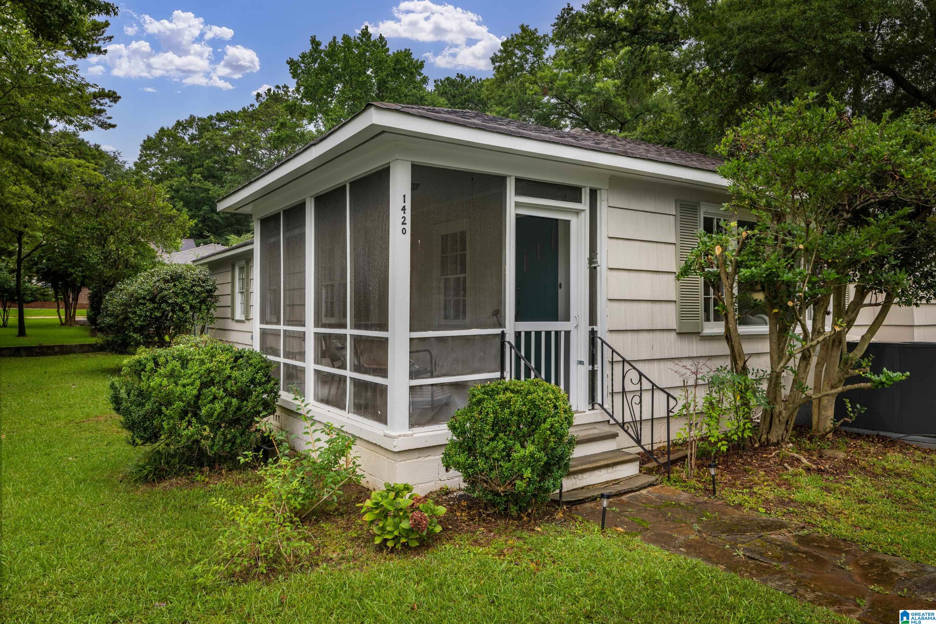 1420 Monticello Road Birmingham, AL 35210 - Photo 4 of 40
